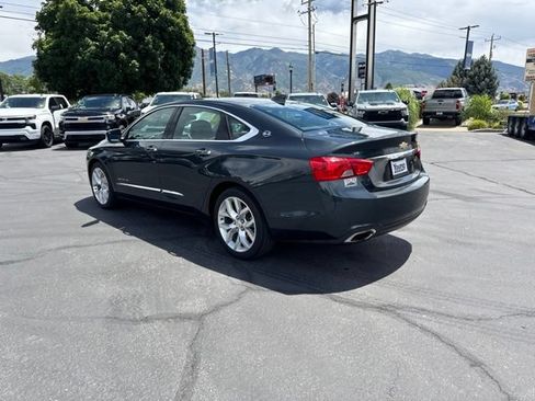 Used 2018 Chevrolet Impala Premier FWD image 3