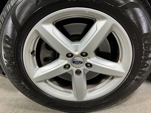 Used 2018 Ford Explorer XLT w/ Equipment Group 202A image 41