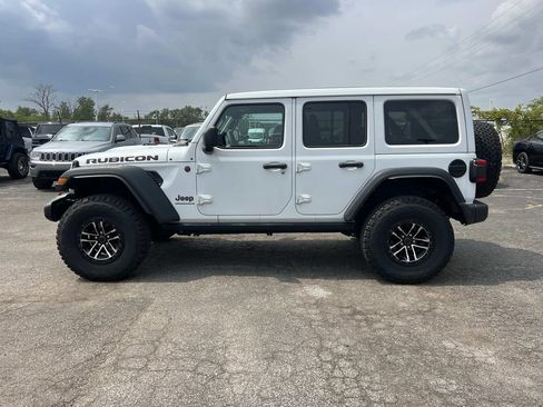 Used 2024 Jeep Wrangler Unlimited Rubicon w/ XTREMEE 35" Tire Package AWD/4WD image 7
