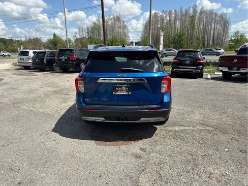 Used 2023 Ford Explorer XLT w/ Equipment Group 202A image 6