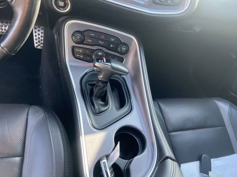 Used 2019 Dodge Challenger SXT w/ Plus Package image 17