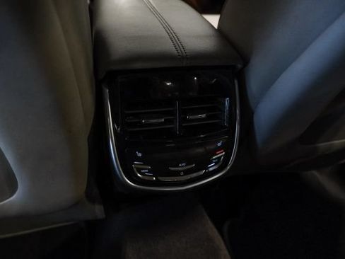 Used 2013 Cadillac XTS Premium FWD image 33