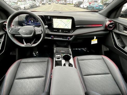 Used 2025 Chevrolet Equinox RS image 15