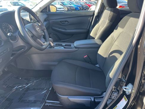 Used 2025 Nissan Sentra S image 22