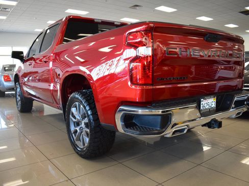 Used 2021 Chevrolet Silverado 1500 LT w/ All Star Edition Plus image 4