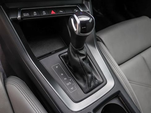 Used 2023 Audi Q3 2.0T Premium w/ Black Optic Sport Package AWD/4WD image 26