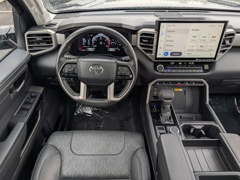 Used 2024 Toyota Tundra Limited AWD/4WD image 19