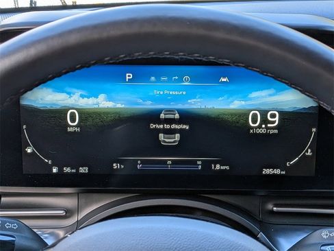 Used 2024 Kia Carnival SX Prestige image 32