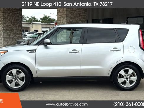 Used 2018 Kia Soul FWD image 9