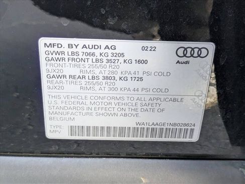 Used 2022 Audi e-tron Premium Plus w/ Premium Plus Package AWD/4WD image 15