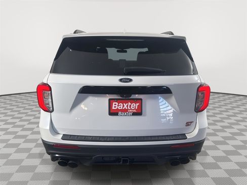 Used 2020 Ford Explorer ST w/ Premium Technology Package image 4