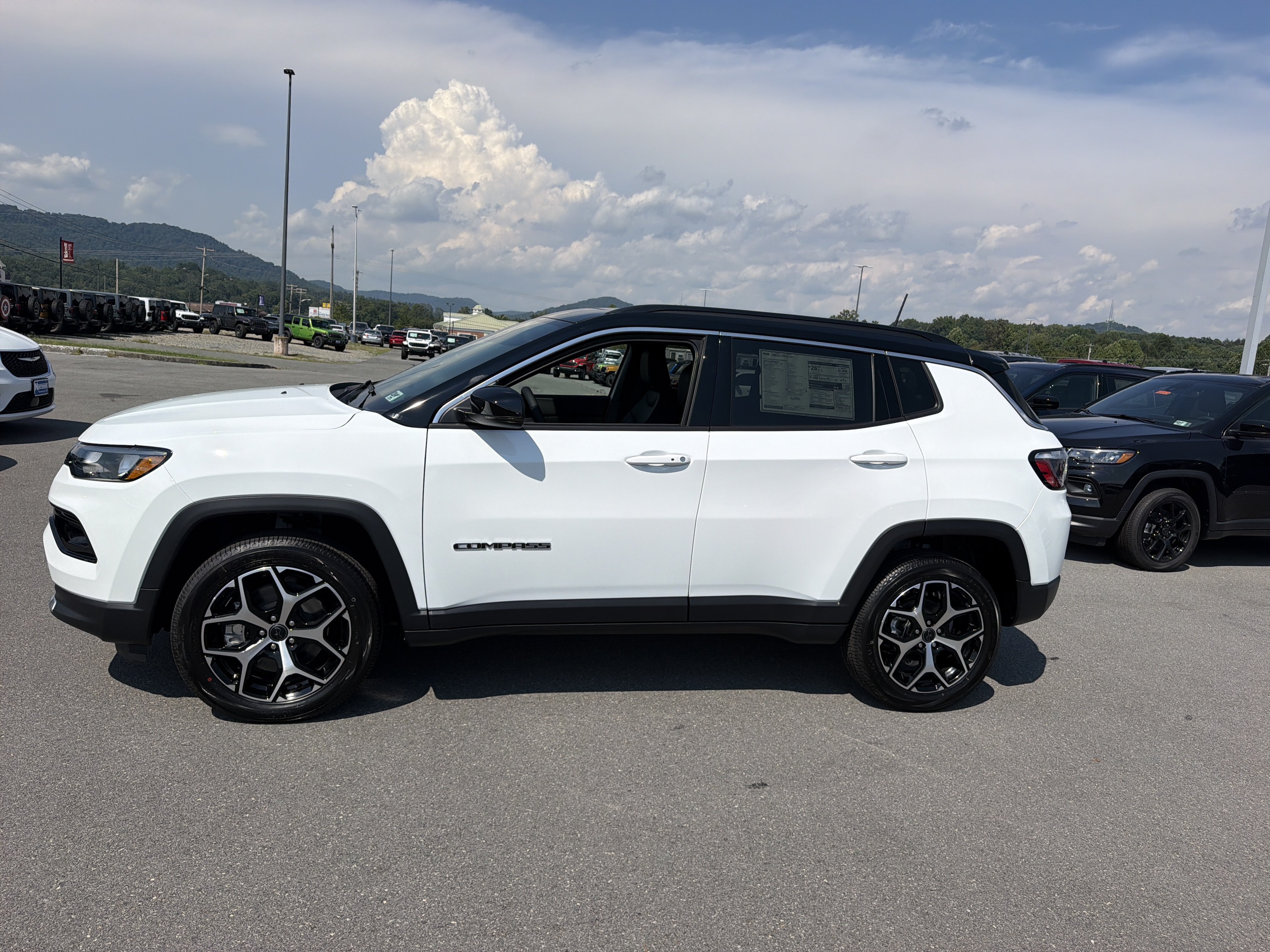 New 2026 Jeep Compass Limited AWD/4WD image 10