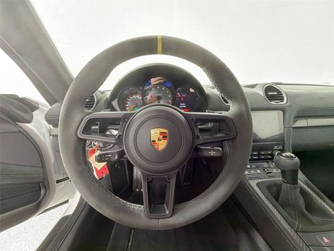 Certified 2025 Porsche 718 Cayman GT4 RS RWD image 20