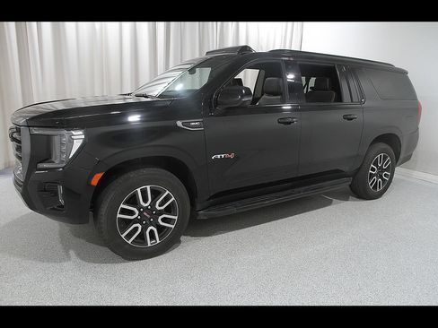 Certified 2021 GMC Yukon XL AT4 w/ Rear Media and Nav Package AWD/4WD image 3