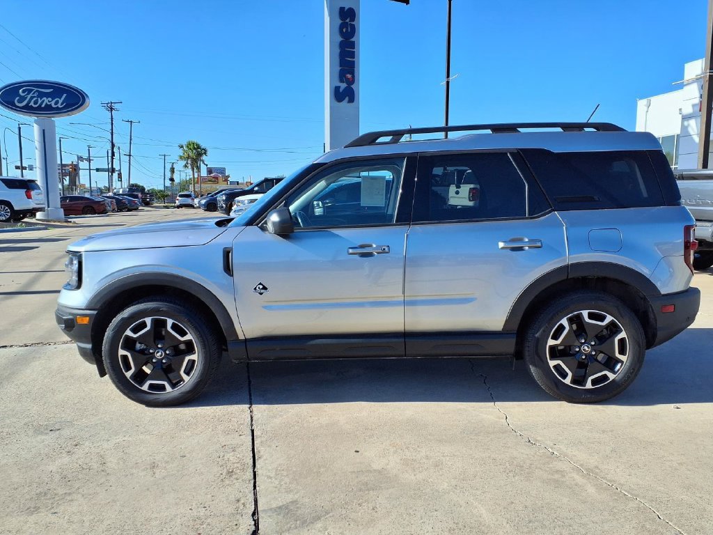 Used 2023 Ford Bronco Sport Outer Banks w/ Tech Package AWD/4WD image 5