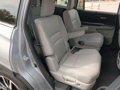 Used 2022 Honda Pilot Touring image 23