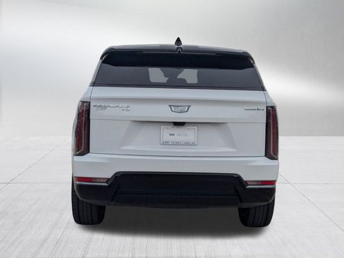 Certified 2025 Cadillac Escalade IQ Sport 1 w/ Smart Trailering package image 5