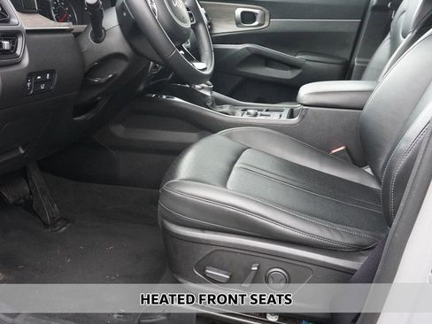 Used 2023 Kia Sorento EX image 7