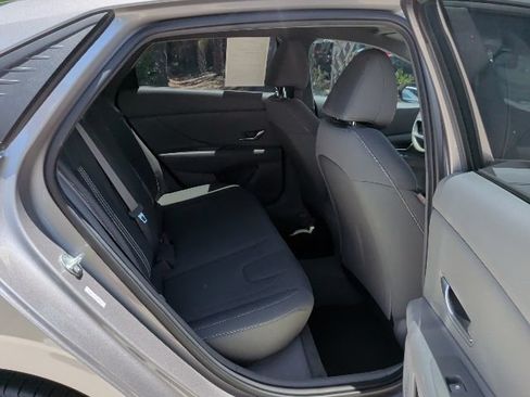 Certified 2023 Hyundai Elantra SEL FWD image 16