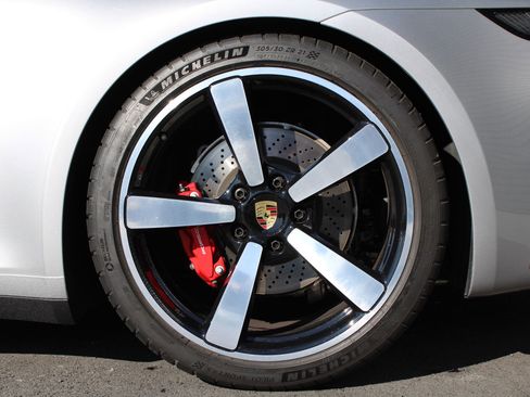 Certified 2024 Porsche 911 Carrera S image 28