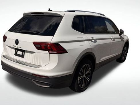Used 2024 Volkswagen Tiguan Wolfsburg Edition image 9