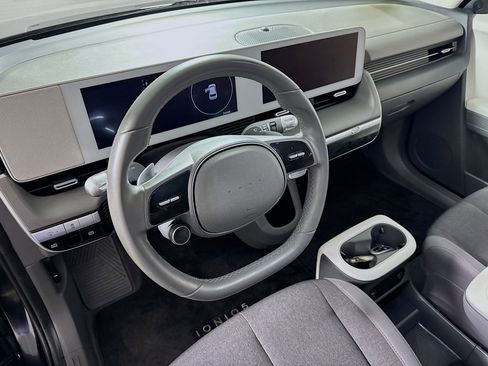 Used 2024 Hyundai Ioniq 5 SE image 12