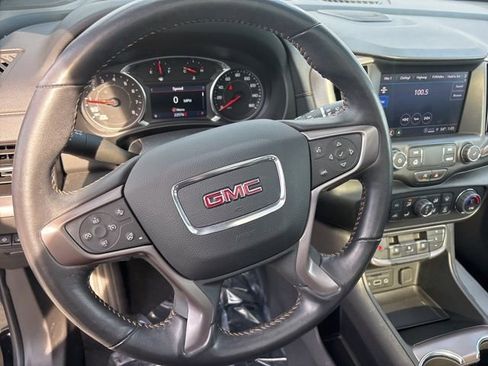Used 2022 GMC Terrain AT4 w/ Infotainment Package II image 9