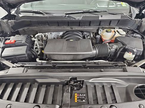 Used 2023 Chevrolet Silverado 1500 RST AWD/4WD image 35