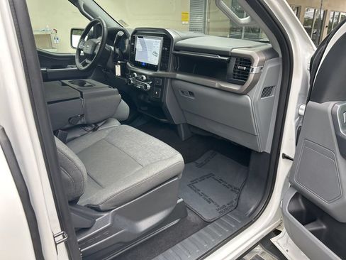 Used 2025 Ford F150 XLT w/ Equipment Group 301A Standard AWD/4WD image 29