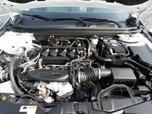 Used 2025 Honda Accord SE image 30