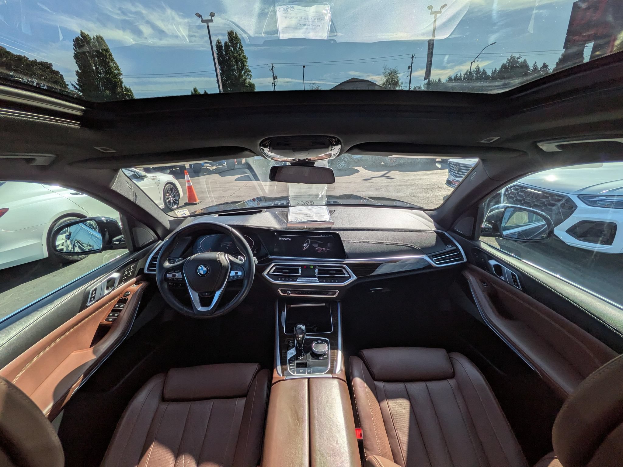 Used 2020 BMW X5 xDrive50i w/ Premium Package AWD/4WD image 9