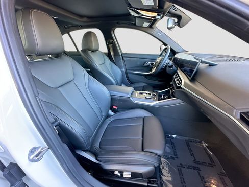 Certified 2023 BMW 330i Sedan w/ Convenience Package image 28
