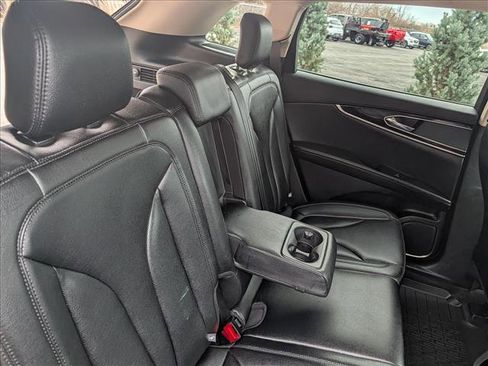 Certified 2023 Lincoln Nautilus AWD w/ Premium Package image 19