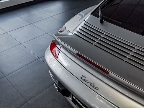 Used 2002 Porsche 911 Turbo image 29