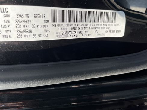 Used 2012 Dodge Grand Caravan Crew FWD image 22