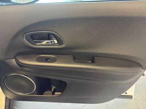 Used 2019 Honda HR-V EX image 22