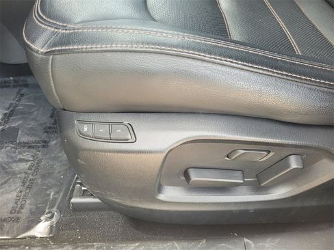 Certified 2023 MAZDA CX-5 AWD 2.5 S w/ Preferred Package image 4