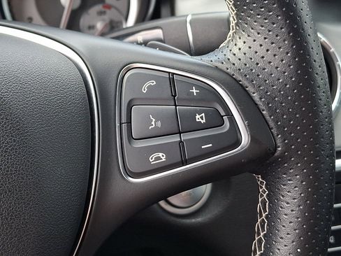 Used 2016 Mercedes-Benz CLA 250 image 22