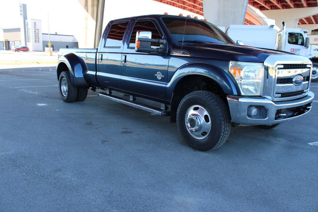 Used 2016 Ford F350 Lariat w/ Lariat Ultimate Package AWD/4WD image 4