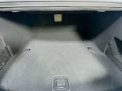 Used 2020 Lincoln Continental AWD w/ Premium Package image 27