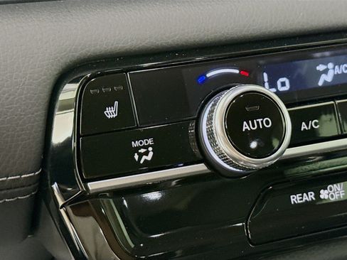 Certified 2025 Honda Pilot EX-L image 24