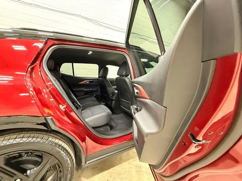 Used 2025 Chevrolet Equinox EV RS image 43