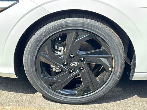 New 2026 Hyundai Elantra SEL Sport Premium FWD image 22