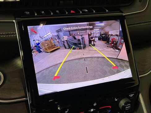 New 2025 Jeep Grand Cherokee Limited image 22