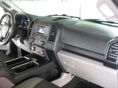 Used 2016 Ford F150 XL w/ Equipment Group 101A Mid RWD image 33