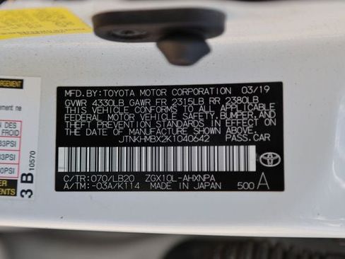 Used 2019 Toyota C-HR Limited FWD image 10