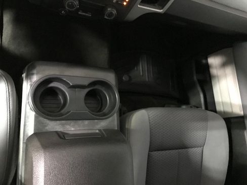 Used 2011 Ford F150 XLT w/ XLT Chrome Pkg RWD image 29
