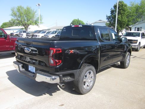 New 2025 Ford Ranger Lariat w/ Chrome Accent Package image 6