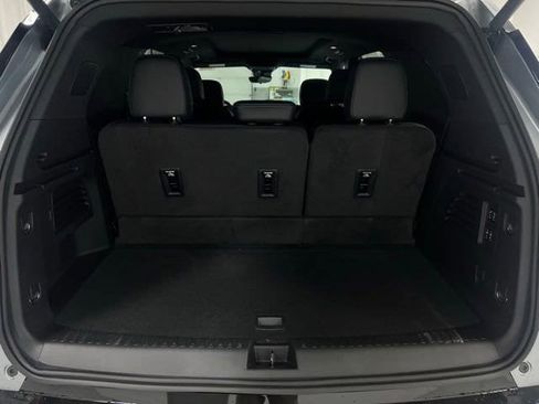 New 2026 Chevrolet Traverse High Country w/ LPO, Floor Liner Package AWD/4WD image 17