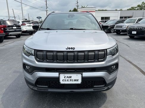 Used 2022 Jeep Compass Latitude w/ Sun and Sound Group AWD/4WD image 5